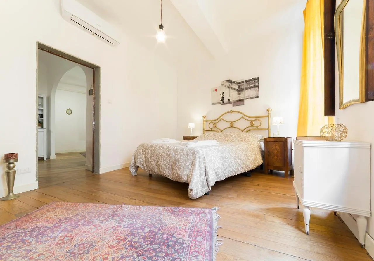 Super central handcraft lovers Home Firenze Appartamento
